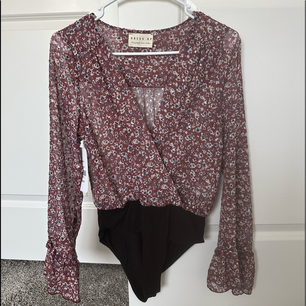 Gorgeous Fall Floral Bodysuit by Dress Up Boutique. NWT